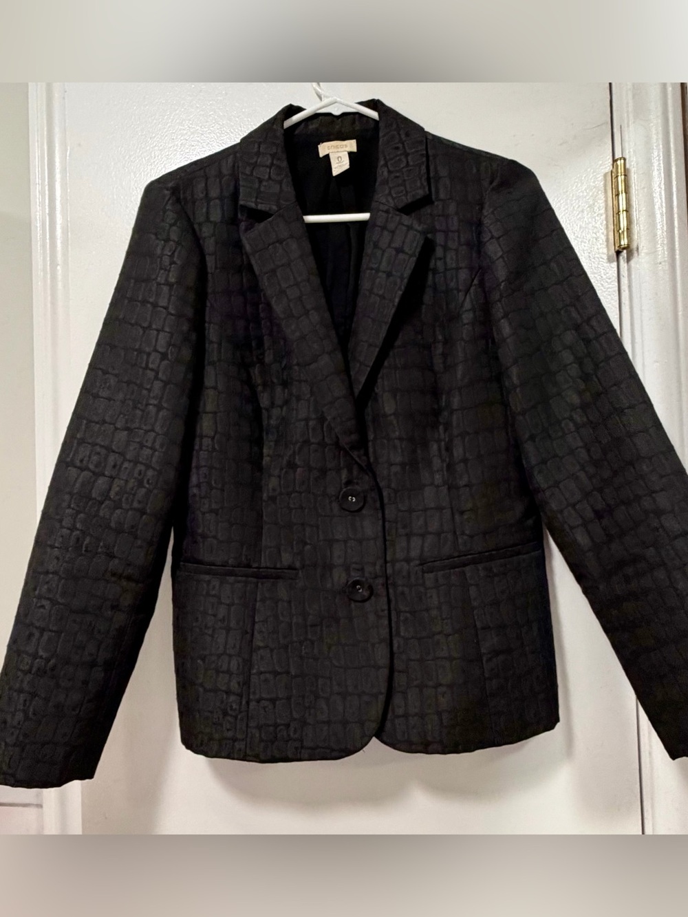 Chico's Size 0 Black Croc-Textured Women's Structured Blazer